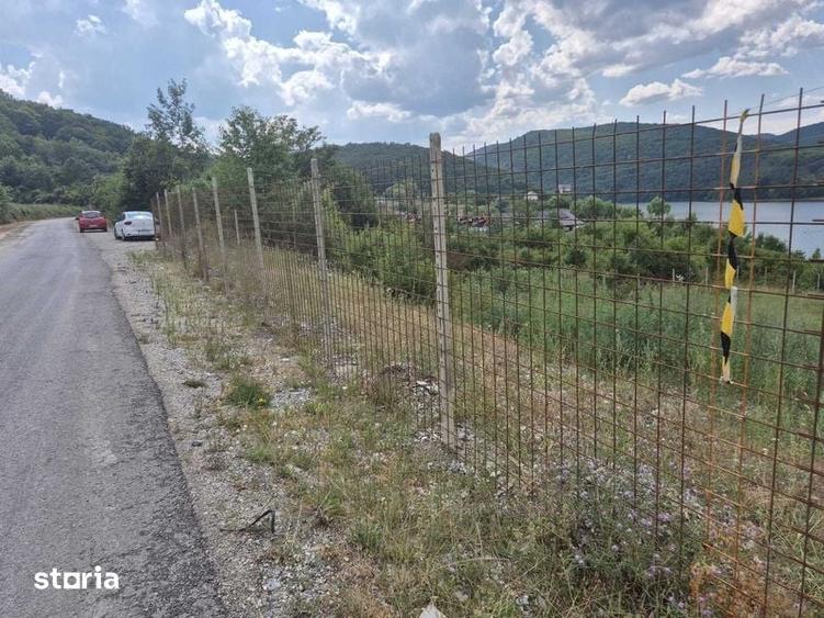 Teren de 1400 mp, în Teliucu Inferior