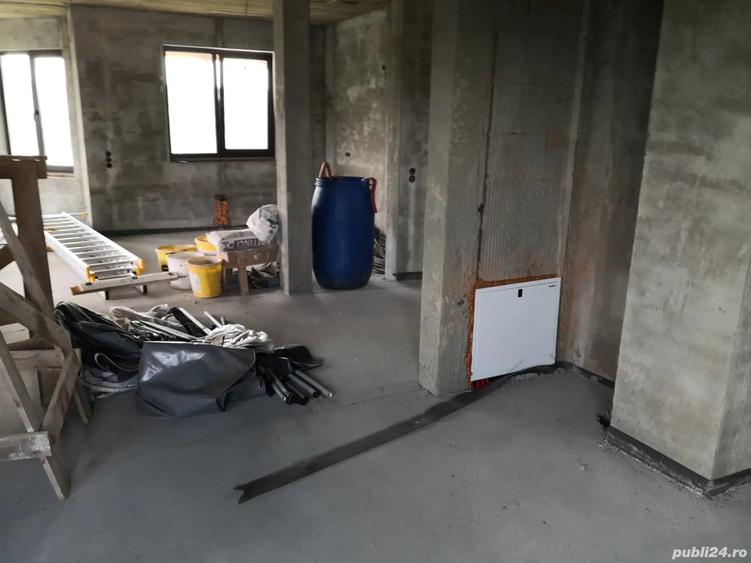 Casă cu 5 camere în Central