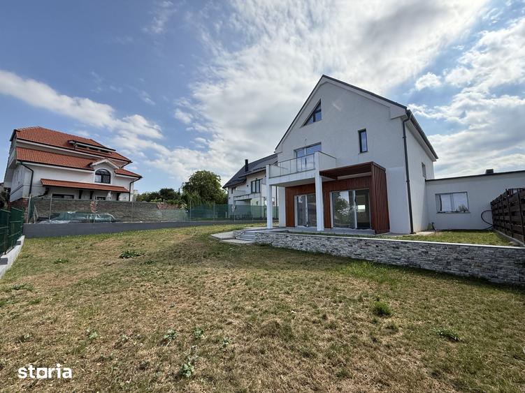 Casă cu 6 camere cu Teren 500 Mp în Feleacu