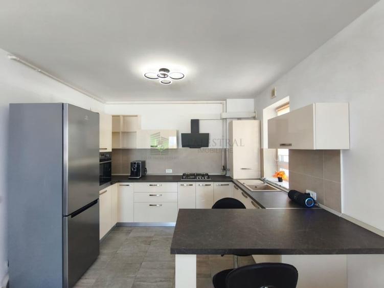 Apartament cu 2 camere decomandat în Central