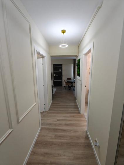 Apartament cu 3 camere decomandat în 13 Septembrie