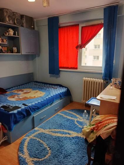 Apartament cu 2 camere decomandat în Colentina