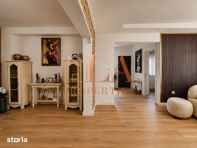 Casă cu 4 camere cu Teren 470 Mp în Domnești