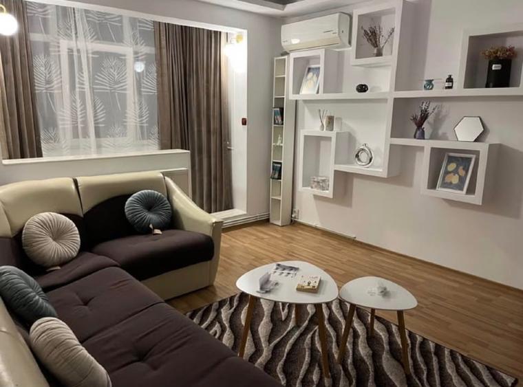 Apartament cu 2 camere semidecomandat, mobilat în Galata