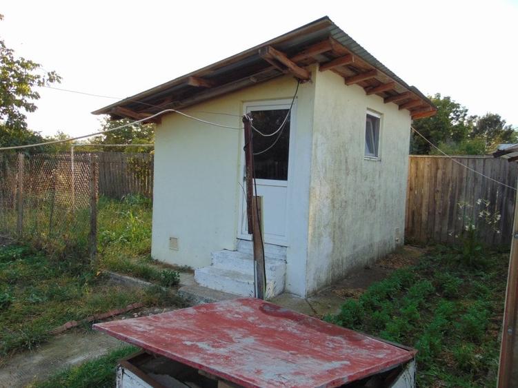 Casă individuală cu 4 camere cu Canalizare în Tărtășești