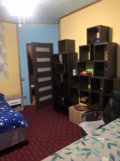 Apartament cu 3 camere decomandat, mobilat în Zorilor
