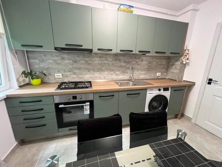 Apartament cu 2 camere decomandat în 1 Decembrie 1918