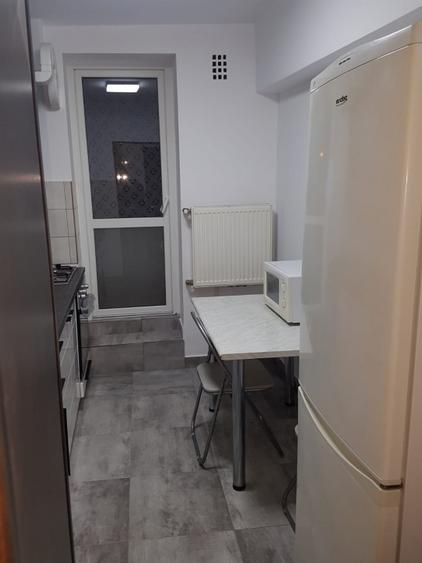 Apartament cu 2 camere decomandat, mobilat în Berceni — fotografia 3