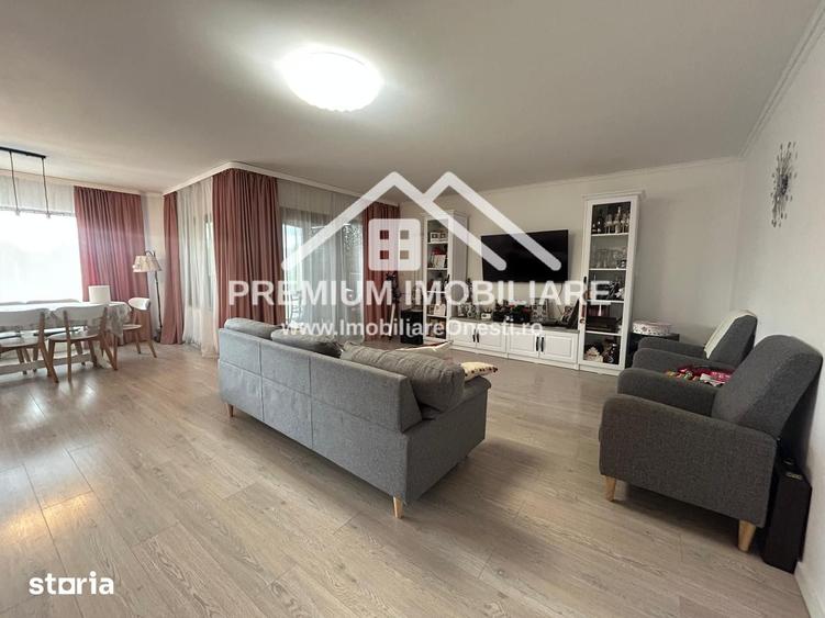 Casă cu 8 camere cu Teren 2680 Mp în Mănăstirea Cașin