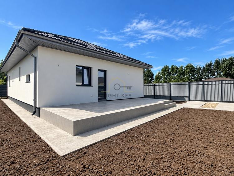 Casă individuală cu 4 camere cu Teren 340 Mp în Joița
