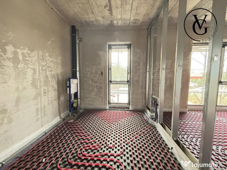 Apartament cu 4 camere decomandat în Central