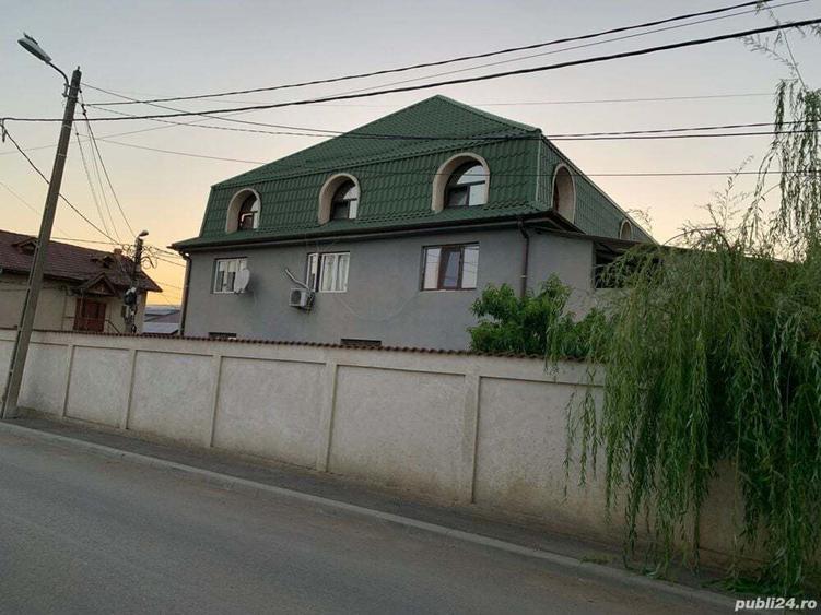 Casă cu 6 camere în Mărăcineanu