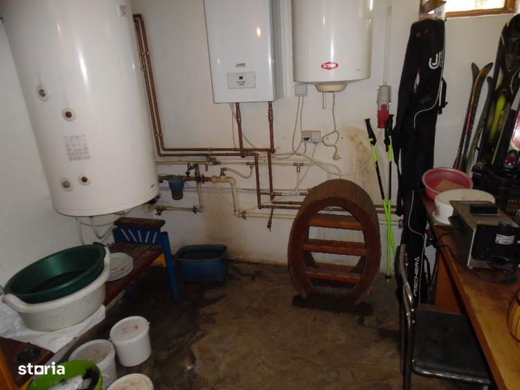 Casă cu 4 camere cu Teren 1700 Mp în Călugareni