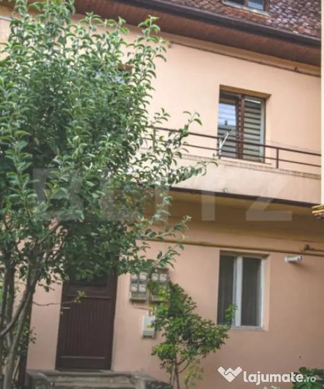 Apartament cu 2 camere decomandat în Centrul Istoric
