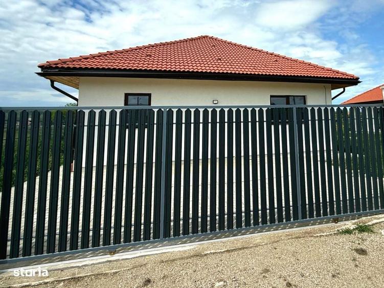 Casă cu 4 camere în Juc-Herghelie