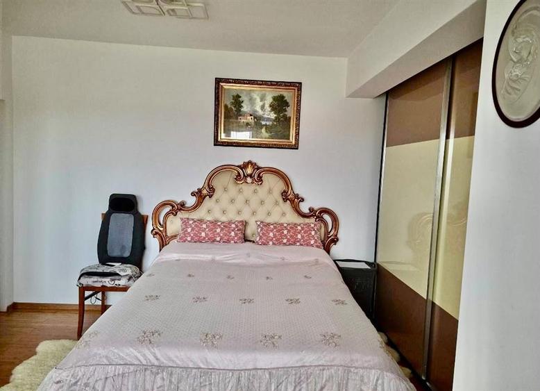 Apartament cu 3 camere decomandat în Cug