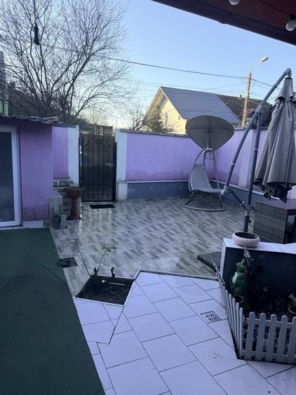 Casă cu 3 camere în Central