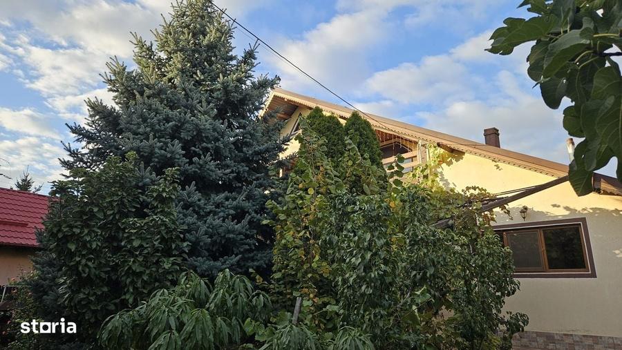 Casă cu 4 camere în Șendreni