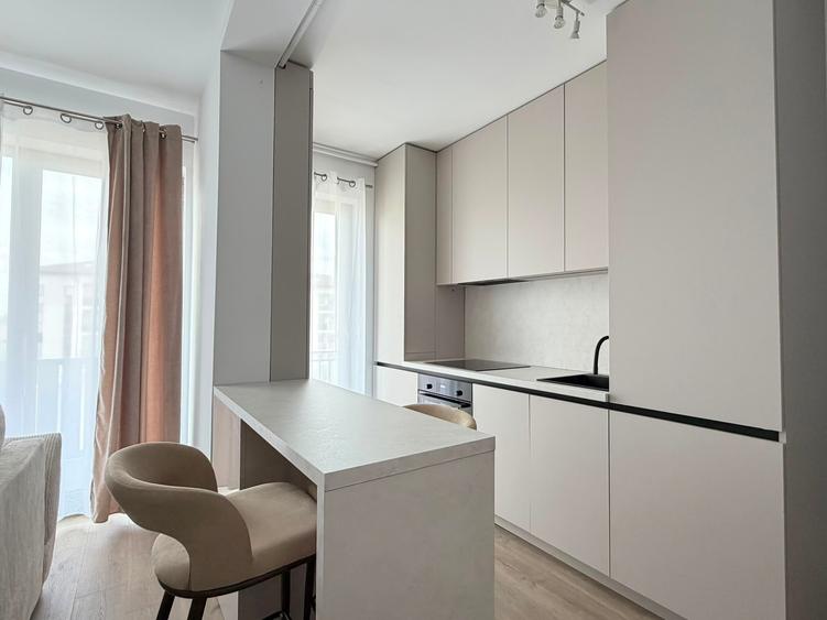 Apartament cu 2 camere decomandat în Girocului