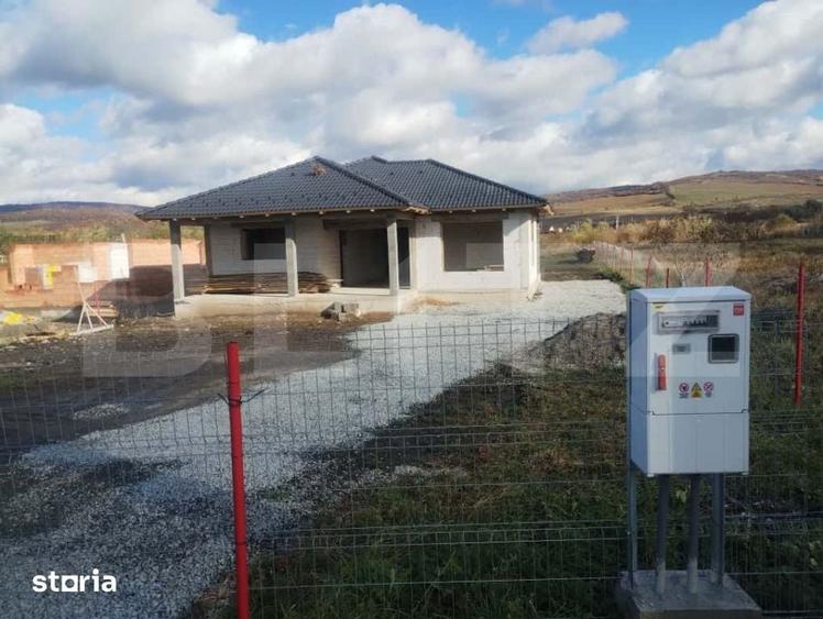 Casă cu 4 camere cu Teren 1000 Mp în Budacu de Jos