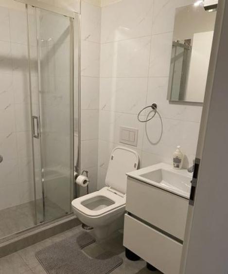 Apartament cu 2 camere semidecomandat, mobilat în Bucureștii Noi