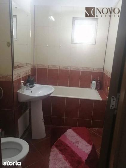 Apartament cu 2 camere semidecomandat în Tei