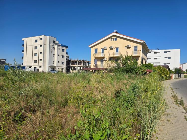 Teren Construcții intravilan de 250 mp, în Nord