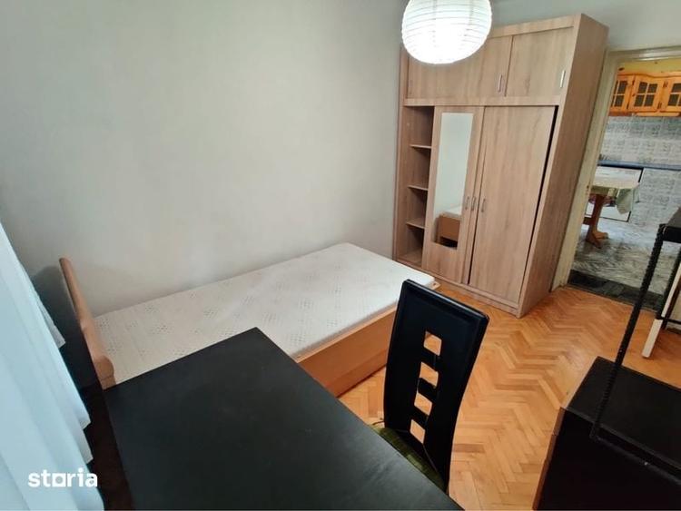 Inchiriez apartament cu 3 camere - 1