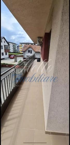 Apartament cu 3 camere în Florești