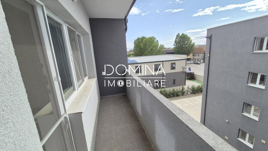 Garsonieră decomandată în Nord-Est