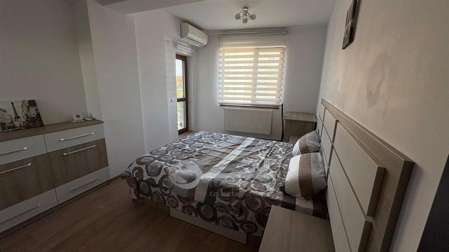 Apartament cu 2 camere semidecomandat, mobilat în Central
