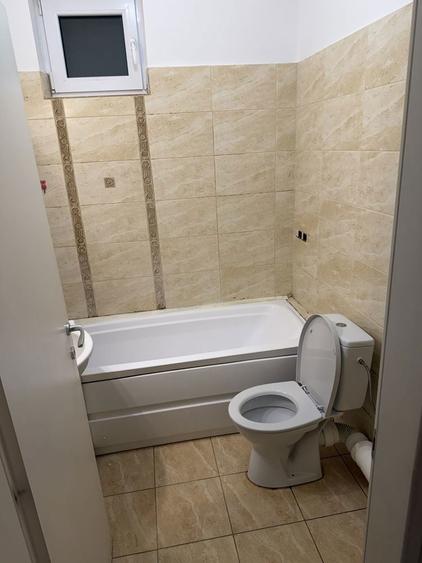 Apartament cu 3 camere decomandat în Chiajna