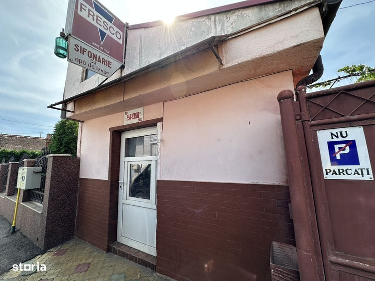 Casă cu 4 camere în Central