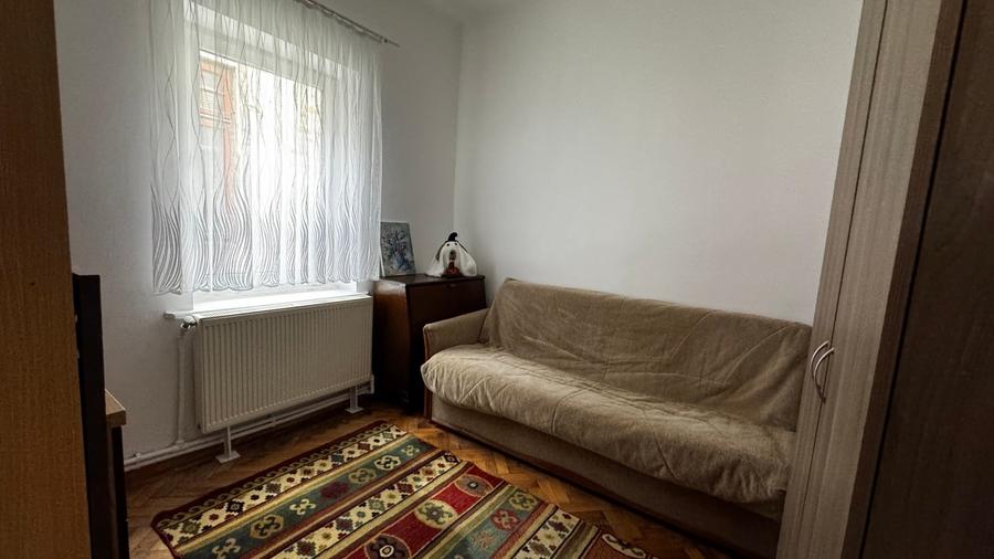 Apartament cu 3 camere decomandat în Ștefan cel Mare