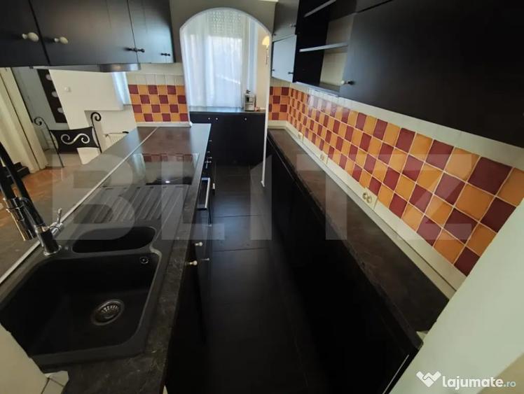 Apartament cu 4 camere semidecomandat în Ultracentral