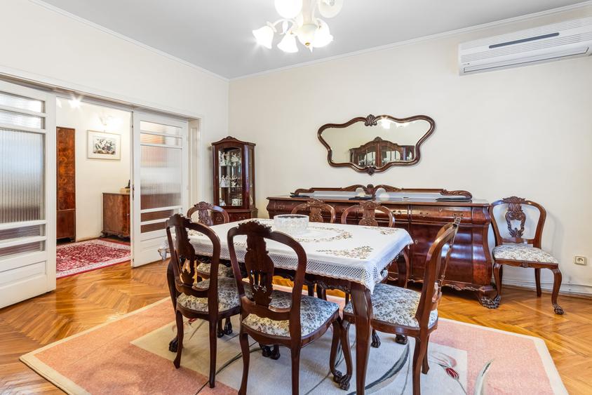Casă cu 12 camere cu Canalizare în Tomis I