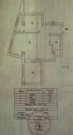 Apartament cu 3 camere în Podul de Fier