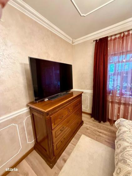 Casă cu 4 camere cu Teren 250 Mp în Central