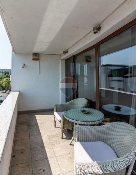 Apartament cu 4 camere decomandat în Unirii