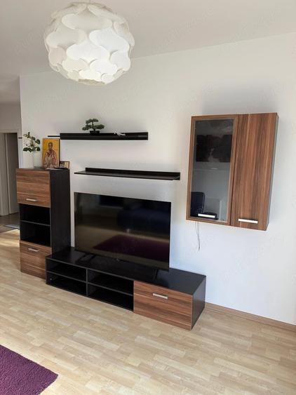 Apartament cu 2 camere decomandat în Tractorul