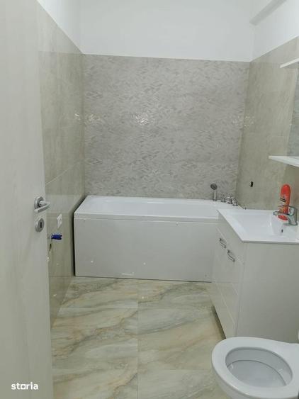 Apartament cu 3 camere decomandat în Ghencea