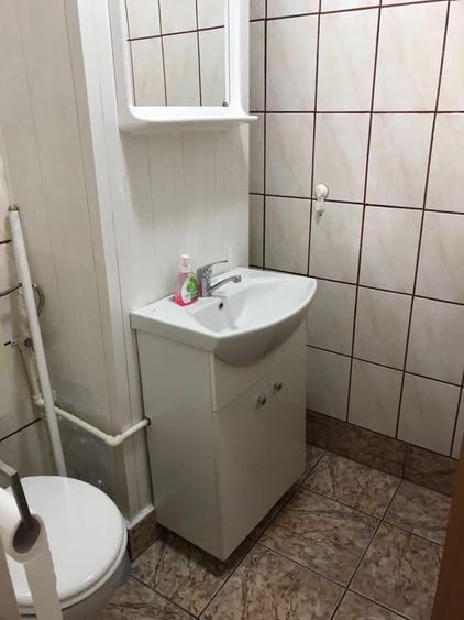Apartament spatios, acces facil la metrou si tramvaiul 41 - 9