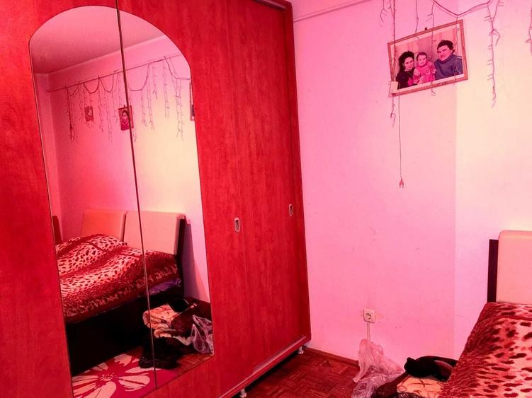 Apartament cu 3 camere semidecomandat în Hipodrom