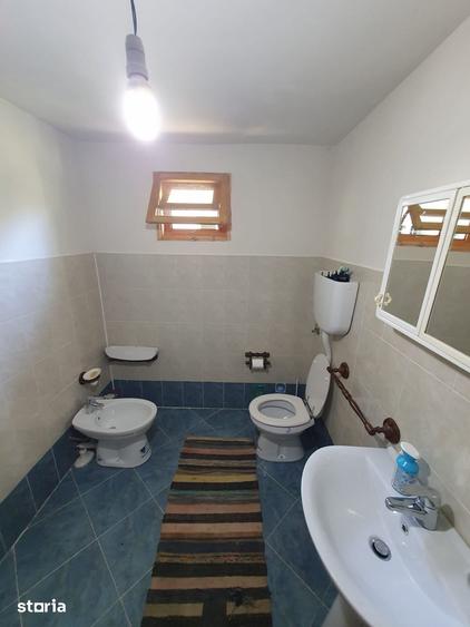 Casă cu 3 camere cu Teren 800 Mp în Central