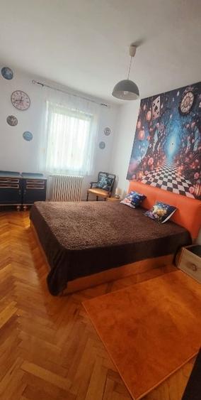 Duplex cu 5 camere cu Canalizare în Ghirodei