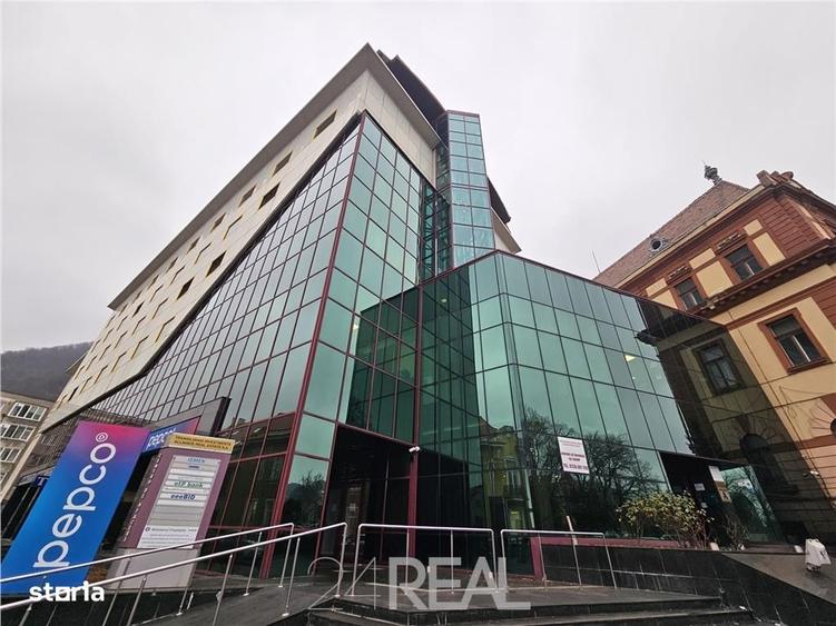Spațiu comercial, de 100 mp, în Central