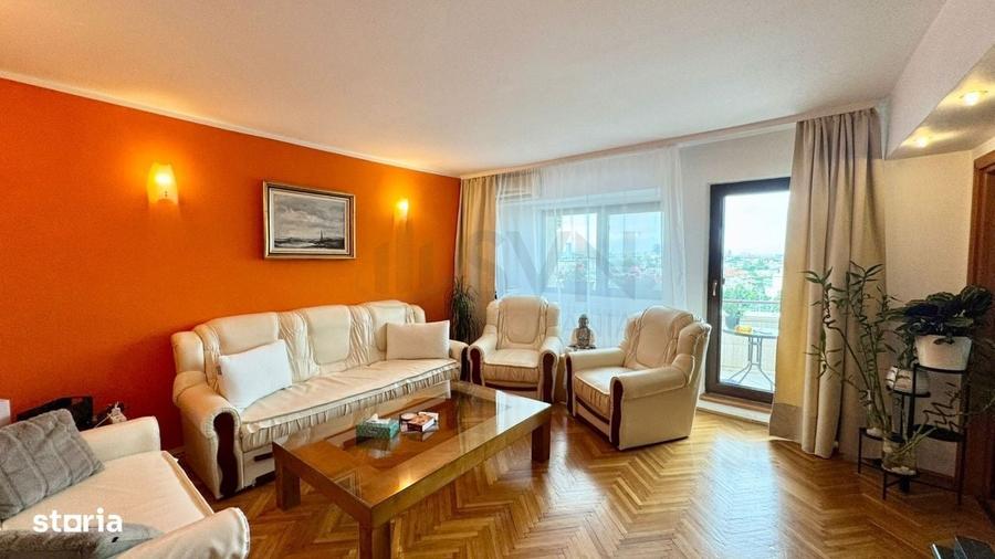 Apartament cu 3 camere decomandat în Victoriei