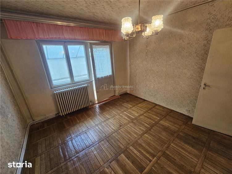 Apartament cu 2 camere decomandat în Central