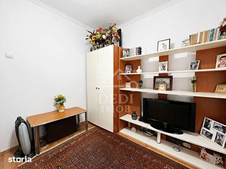 Apartament 2 camere de vanzare in zona Rogerius, Oradea - 5
