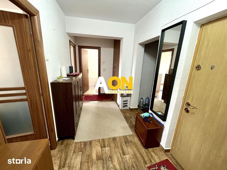 Apartament cu 3 camere decomandat în Central